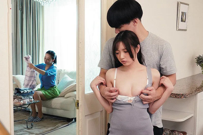 Anh trai muốn em kế làm em người yêu của mình
